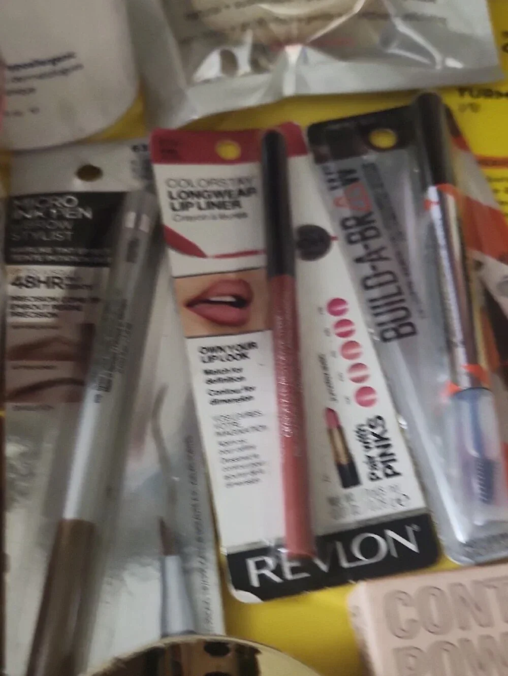 22 Piece Beauty Box